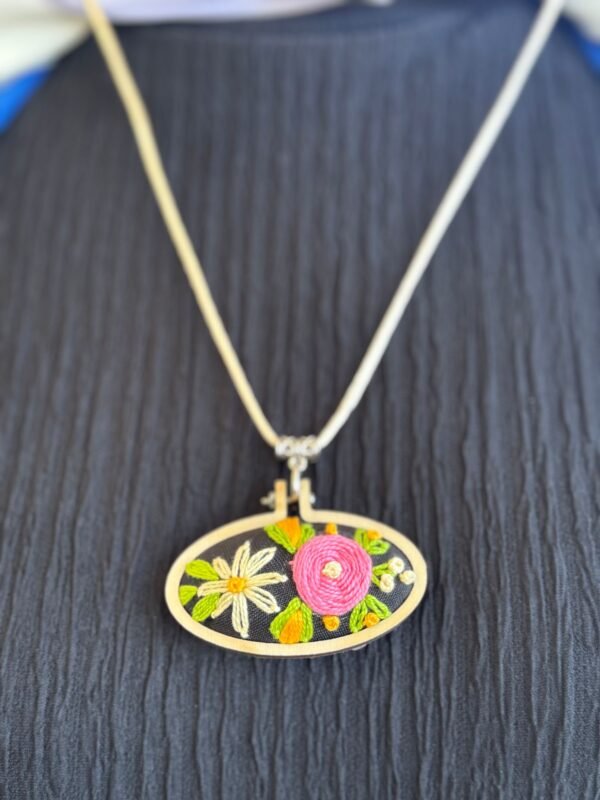 Hoop and Elegance - Image 3